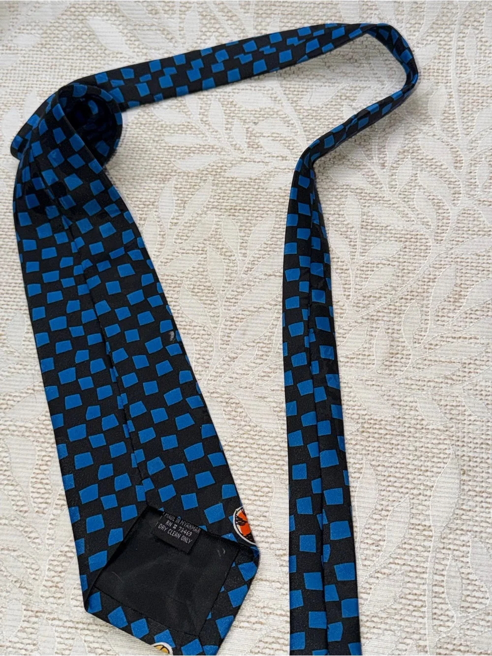 Vintage Winnie the Pooh & Tigger Blue Balloon Novelty Tie